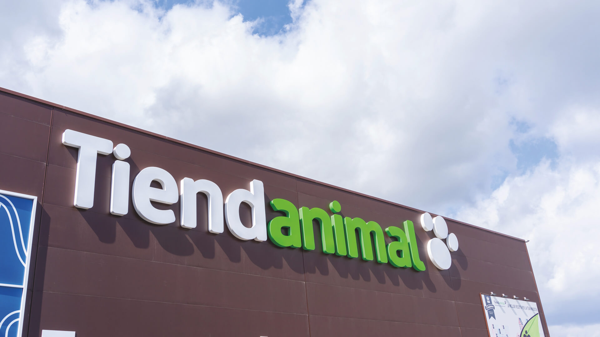 Leading pet retailer doubles down on building an ecosystem