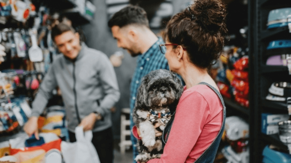 How retailers are successfully retaining valued customers